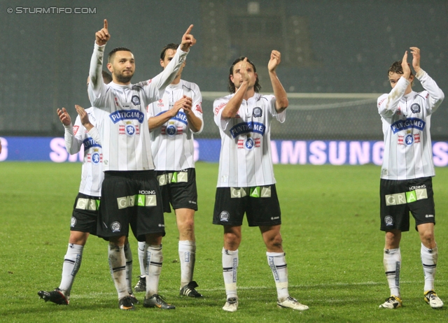 Sturm Graz - Admira
OEFB Cup, Achtelfinale,  SK Sturm Graz -  FC Admira, Stadion Liebenau Graz, 26.10.2011. 

Foto zeigt Darko Bodul (Sturm), Thomas Burgstaller (Sturm), Imre Szabics (Sturm) und Andreas Hoelzl (Sturm)
Schlüsselwörter: jubel