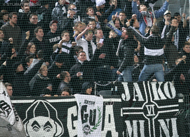 Rapid - Sturm Graz
Oesterreichische Fussball Bundesliga, 13. Runde,  SK Rapid Wien - SK Sturm Graz, Gerhard Hanappi Stadion Wien, 29.10.2011. 

Foto zeigt Fans von Sturm
