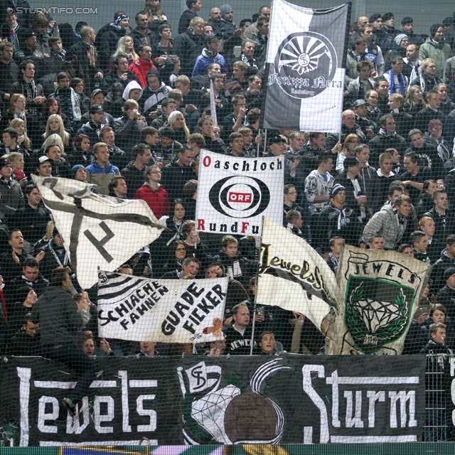 Rapid - Sturm Graz
Oesterreichische Fussball Bundesliga, 13. Runde,  SK Rapid Wien - SK Sturm Graz, Gerhard Hanappi Stadion Wien, 29.10.2011. 

Foto zeigt Fans von Sturm
