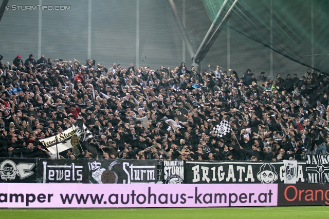 Rapid - Sturm Graz
Oesterreichische Fussball Bundesliga, 13. Runde,  SK Rapid Wien - SK Sturm Graz, Gerhard Hanappi Stadion Wien, 29.10.2011. 

Foto zeigt Fans von Sturm
