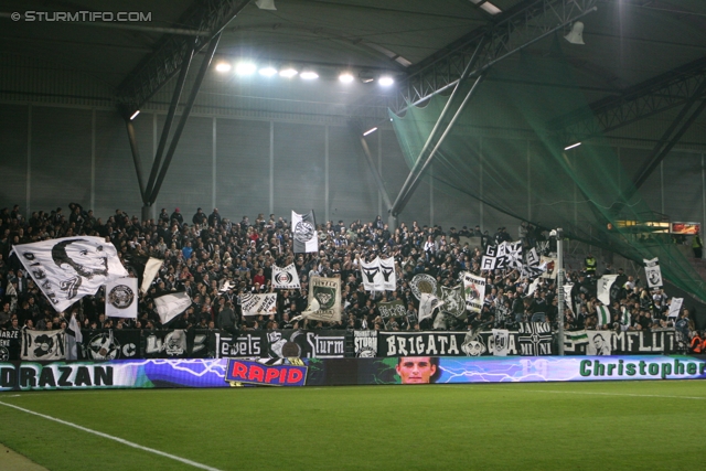 Rapid - Sturm Graz
Oesterreichische Fussball Bundesliga, 13. Runde,  SK Rapid Wien - SK Sturm Graz, Gerhard Hanappi Stadion Wien, 29.10.2011. 

Foto zeigt Fans von Sturm
