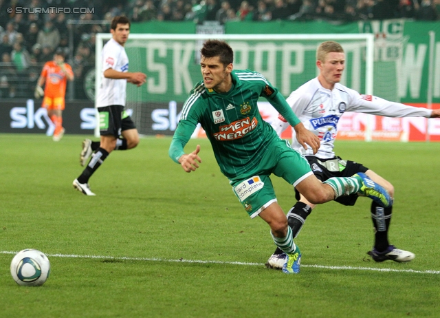 Rapid - Sturm Graz
Oesterreichische Fussball Bundesliga, 13. Runde,  SK Rapid Wien - SK Sturm Graz, Gerhard Hanappi Stadion Wien, 29.10.2011. 

Foto zeigt Christopher Trimmel (Rapid) und Florian Kainz (Sturm)
Schlüsselwörter: foul