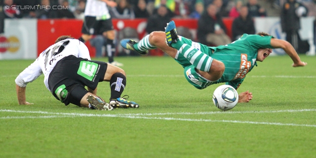 Rapid - Sturm Graz
Oesterreichische Fussball Bundesliga, 13. Runde,  SK Rapid Wien - SK Sturm Graz, Gerhard Hanappi Stadion Wien, 29.10.2011. 

Foto zeigt Joachim Standfest (Sturm)
Schlüsselwörter: foul