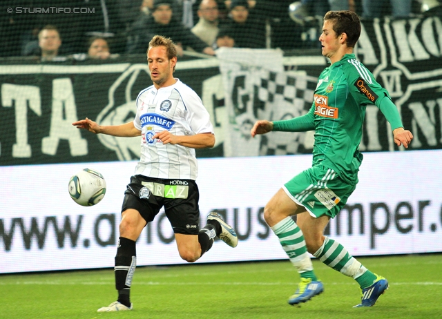 Rapid - Sturm Graz
Oesterreichische Fussball Bundesliga, 13. Runde,  SK Rapid Wien - SK Sturm Graz, Gerhard Hanappi Stadion Wien, 29.10.2011. 

Foto zeigt Martin Ehrenreich (Sturm) und Christopher Drazan (Rapid)
