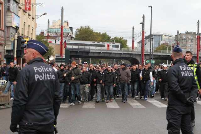 Anderlecht-Sturm
UEFA Europa League Gruppenphase 4. Spieltag, RSC Anderlecht - SK Sturm Graz, Constant Vanden Stock Stadion Anderlecht, 3.11.2011. 

Foto zeigt Fans von Sturm beim Corteo durch die Innenstadt
