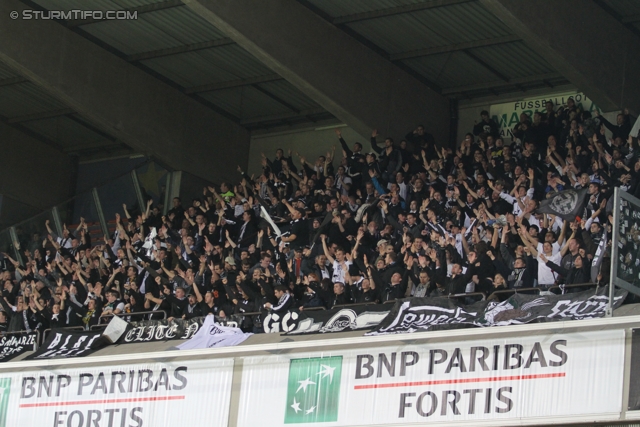 Anderlecht-Sturm
UEFA Europa League Gruppenphase 4. Spieltag, RSC Anderlecht - SK Sturm Graz, Constant Vanden Stock Stadion Anderlecht, 3.11.2011. 

Foto zeigt Fans von Sturm
