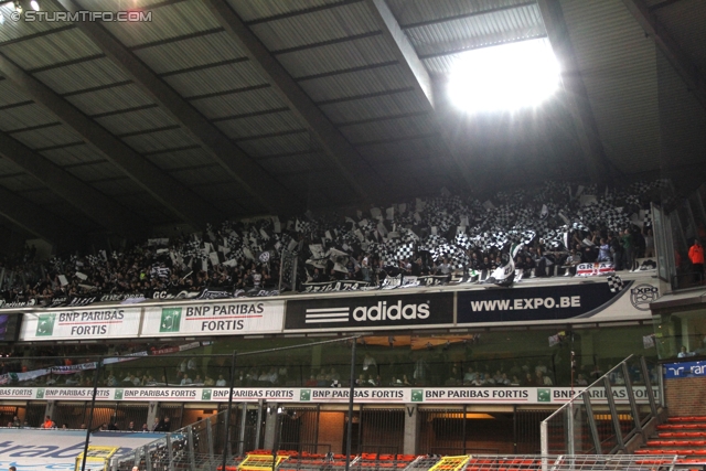 Anderlecht-Sturm
UEFA Europa League Gruppenphase 4. Spieltag, RSC Anderlecht - SK Sturm Graz, Constant Vanden Stock Stadion Anderlecht, 3.11.2011. 

Foto zeigt Fans von Sturm mit einer Choreografie
