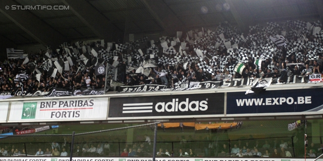 Vorberichte Anderlecht-Sturm
UEFA Europa League Gruppenphase 4. Spieltag, RSC Anderlecht - SK Sturm Graz, Constant Vanden Stock Stadion Anderlecht, 3.11.2011. 

Foto zeigt Fans von Sturm mit einer Choreografie
