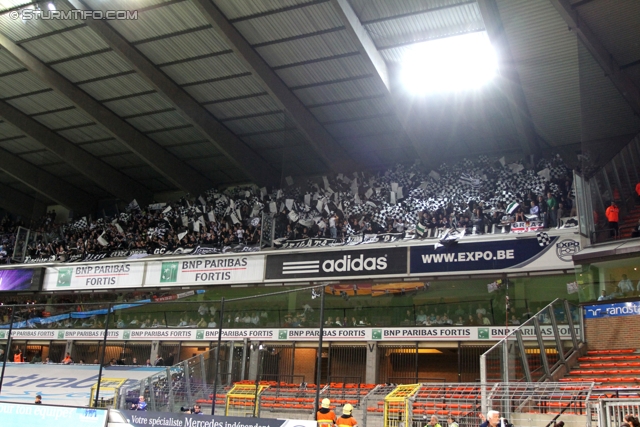 Anderlecht-Sturm
UEFA Europa League Gruppenphase 4. Spieltag, RSC Anderlecht - SK Sturm Graz, Constant Vanden Stock Stadion Anderlecht, 3.11.2011. 

Foto zeigt Fans von Sturm mit einer Choreografie
