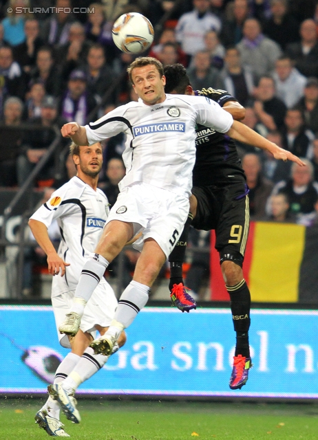 Anderlecht-Sturm
UEFA Europa League Gruppenphase 4. Spieltag, RSC Anderlecht - SK Sturm Graz, Constant Vanden Stock Stadion Anderlecht, 3.11.2011. 

Foto zeigt Ferdinand Feldhofer (Sturm) und Matias Suarez (Anderlecht)
