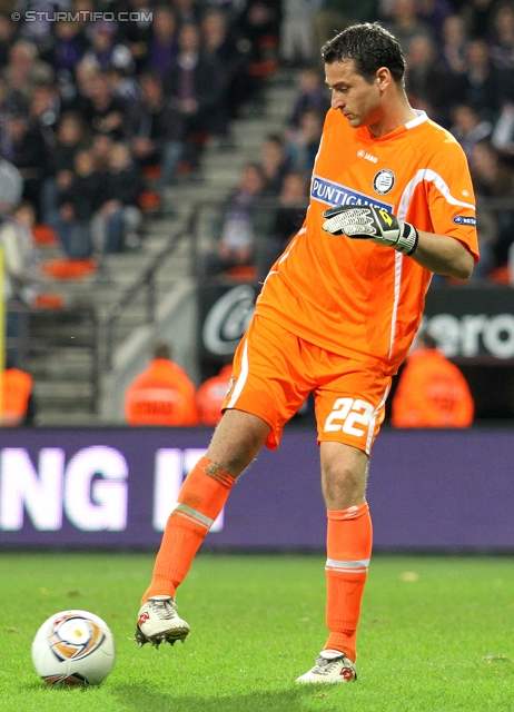 Anderlecht-Sturm
UEFA Europa League Gruppenphase 4. Spieltag, RSC Anderlecht - SK Sturm Graz, Constant Vanden Stock Stadion Anderlecht, 3.11.2011. 

Foto zeigt Silvije Cavlina (Sturm)
