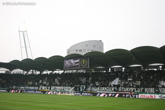 Sturm Graz - Kapfenberg
Oesterreichische Fussball Bundesliga, 14. Runde,  SK Sturm Graz - Kapfenberger SV, Stadion Liebenau Graz, 6.11.2011. 

Foto zeigt Fans von Sturm
