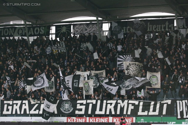 Sturm Graz - Kapfenberg
Oesterreichische Fussball Bundesliga, 14. Runde,  SK Sturm Graz - Kapfenberger SV, Stadion Liebenau Graz, 6.11.2011. 

Foto zeigt Fans von Sturm
