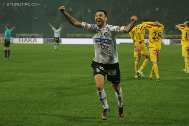 Sturm Graz - Kapfenberg
Oesterreichische Fussball Bundesliga, 14. Runde,  SK Sturm Graz - Kapfenberger SV, Stadion Liebenau Graz, 6.11.2011. 

Foto zeigt Darko Bodul (Sturm)
Schlüsselwörter: torjubel