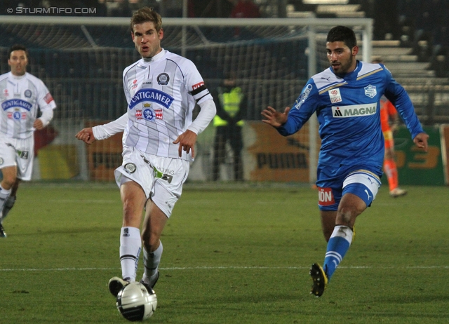 Wr. Neustadt - Sturm Graz
Oesterreichische Fussball Bundesliga, 15. Runde,  SC Wiener Neustadt - SK Sturm Graz, Stadion Wiener Neustadt, 19.11.2011. 

Foto zeigt Manuel Weber (Sturm)
