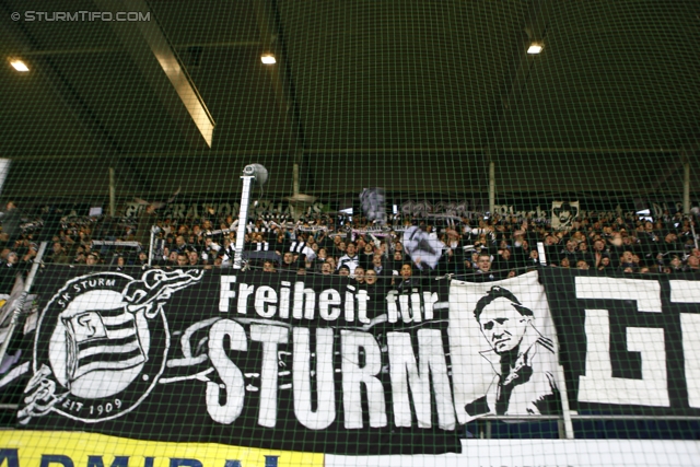 Sturm Graz - Admira
Oesterreichische Fussball Bundesliga, 16. Runde,  SK Sturm Graz - FC Admira, Stadion Liebenau Graz, 27.11.2011. 

Foto zeigt Fans von Sturm

