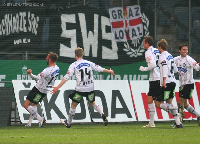 Sturm Graz - Admira
Oesterreichische Fussball Bundesliga, 16. Runde,  SK Sturm Graz - FC Admira, Stadion Liebenau Graz, 27.11.2011. 

Foto zeigt Martin Ehrenreich (Sturm), Florian Kainz (Sturm), Roman Kienast (Sturm), Manuel Weber (Sturm) und Joachim Standfest (Sturm)
Schlüsselwörter: torjubel