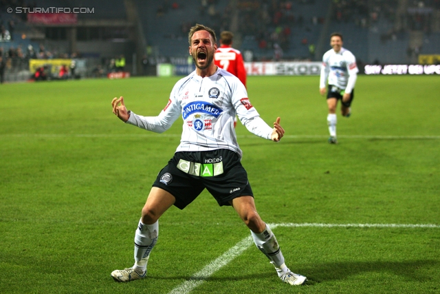 Sturm Graz - Admira
Oesterreichische Fussball Bundesliga, 16. Runde,  SK Sturm Graz - FC Admira, Stadion Liebenau Graz, 27.11.2011. 

Foto zeigt Martin Ehrenreich (Sturm)
Schlüsselwörter: torjubel