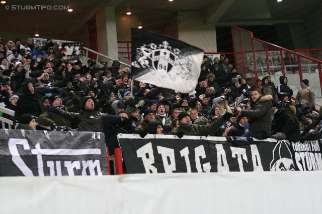 Lok Moskau - Sturm Graz
UEFA Europa League Gruppenphase 5. Spieltag, FC Lokomotiv Moskau - SK Sturm Graz, Lokomotiv Stadion Moskau, 1.12.2011. 

Foto zeigt Fans von Sturm
