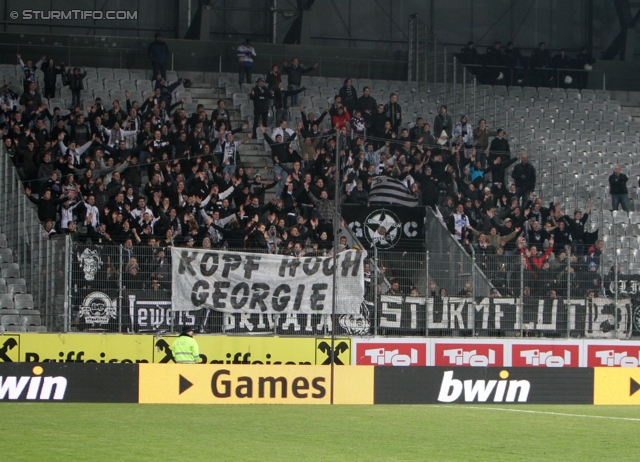 Innsbruck - Sturm Graz
Oesterreichische Fussball Bundesliga, 17. Runde, FC Wacker Innsbruck - SK Sturm Graz, Tivoli Neu Innsbruck, 4.12.2011. 

Foto zeigt Fans von Sturm mit einem Spruchband
