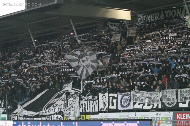 Sturm Graz - Austria Wien
Oesterreichische Fussball Bundesliga, 18. Runde, SK Sturm Graz - FK Austria Wien, Stadion Liebenau Graz, 10.12.2011. 

Foto zeigt Fans von Sturm
