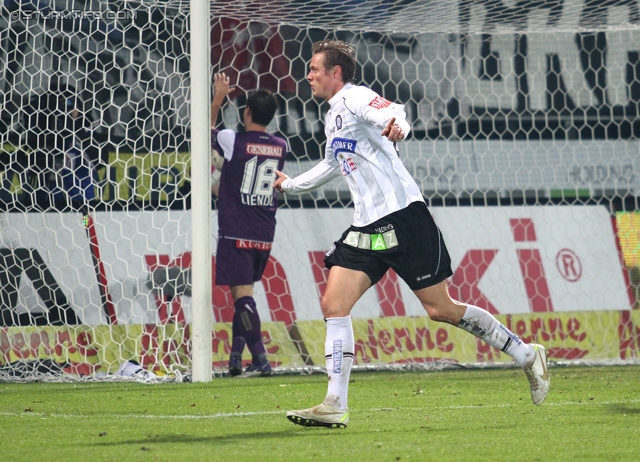 Sturm Graz - Austria Wien
Oesterreichische Fussball Bundesliga, 18. Runde, SK Sturm Graz - FK Austria Wien, Stadion Liebenau Graz, 10.12.2011. 

Foto zeigt Roman Kienast (Sturm)
Schlüsselwörter: torjubel