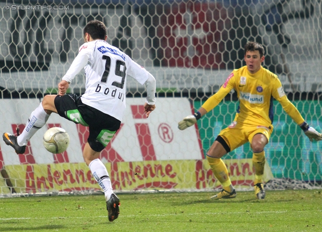 Sturm Graz - Austria Wien
Oesterreichische Fussball Bundesliga, 18. Runde, SK Sturm Graz - FK Austria Wien, Stadion Liebenau Graz, 10.12.2011. 

Foto zeigt Darko Bodul (Sturm) und Heinz Lindner (Austria) 
