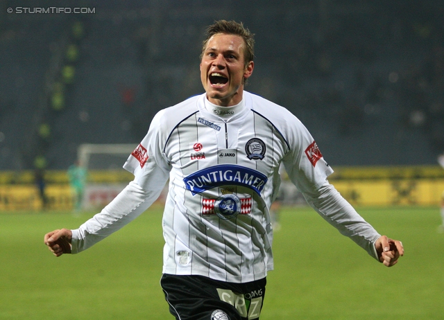 Sturm Graz - Austria Wien
Oesterreichische Fussball Bundesliga, 18. Runde, SK Sturm Graz - FK Austria Wien, Stadion Liebenau Graz, 10.12.2011. 

Foto zeigt Roman Kienast (Sturm)
Schlüsselwörter: torjubel