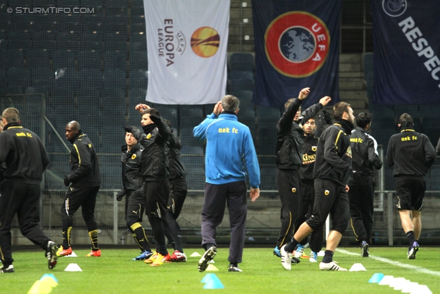 Vorberichte Sturm Graz - AEK Athen
UEFA Europa League Gruppenphase 6. Spieltag,  Vorberichte SK Sturm Graz - AEK Athen, Pressekonferenz und Abschlusstraining, Stadion Liebenau Graz, 13.12.2011. 

Foto zeigt Spieler von AEK Athen
