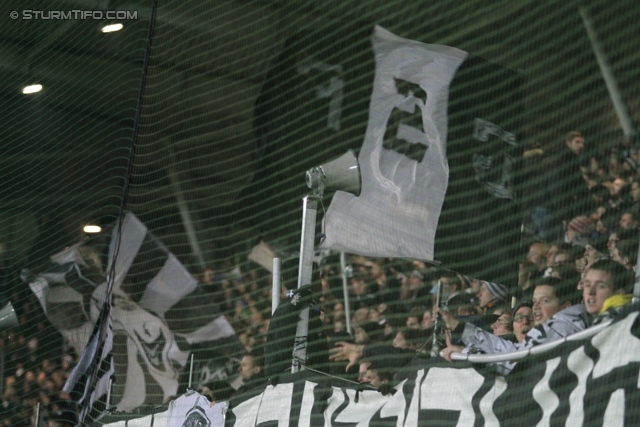 Sturm Graz - AEK Athen
UEFA Europa League Gruppenphase 6. Spieltag, SK Sturm Graz - AEK Athen, Stadion Liebenau Graz, 14.12.2011. 

Foto zeigt Fans von Sturm
