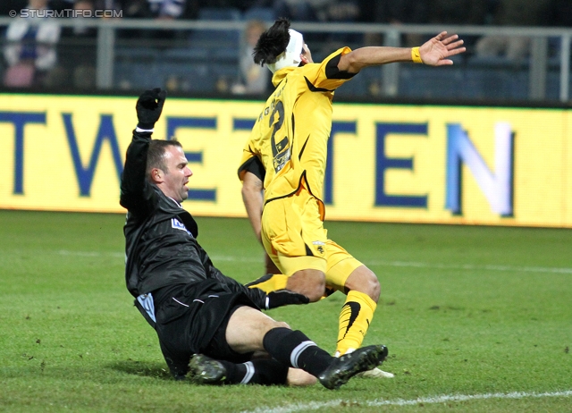 Sturm Graz - AEK Athen
UEFA Europa League Gruppenphase 6. Spieltag, SK Sturm Graz - AEK Athen, Stadion Liebenau Graz, 14.12.2011. 

Foto zeigt Mario Haas (Sturm) und Giannis Kontoes (AEK Athen)
Schlüsselwörter: foul