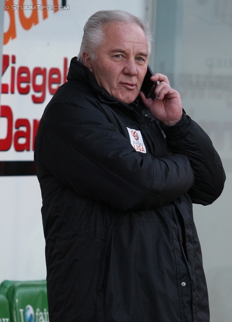 Ried - Sturm Graz
Oesterreichische Fussball Bundesliga, 19. Runde,  SV Ried - SK Sturm Graz, Arena Ried, 17.12.2011. 

Foto zeigt Hans Lang (Sportkoordinator Sturm)
