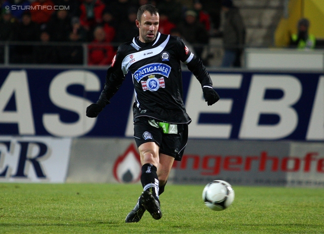 Ried - Sturm Graz
Oesterreichische Fussball Bundesliga, 19. Runde,  SV Ried - SK Sturm Graz, Arena Ried, 17.12.2011. 

Foto zeigt Mario Haas (Sturm)
