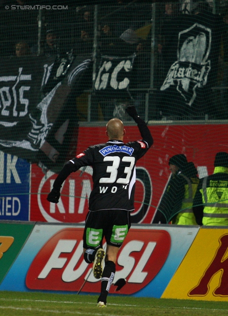 Ried - Sturm Graz
Oesterreichische Fussball Bundesliga, 19. Runde,  SV Ried - SK Sturm Graz, Arena Ried, 17.12.2011. 

Foto zeigt Patrick Wolf (Sturm)
Schlüsselwörter: torjubel