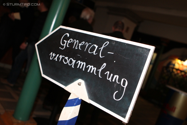 ao. Generalversammlung Sturm
Oesterreichische Fussball Bundesliga, Ausserordentliche Generalversammlung SK Sturm, Brauhaus Puntigam Graz, 17.1.2012. 

Foto zeigt ein Schild
