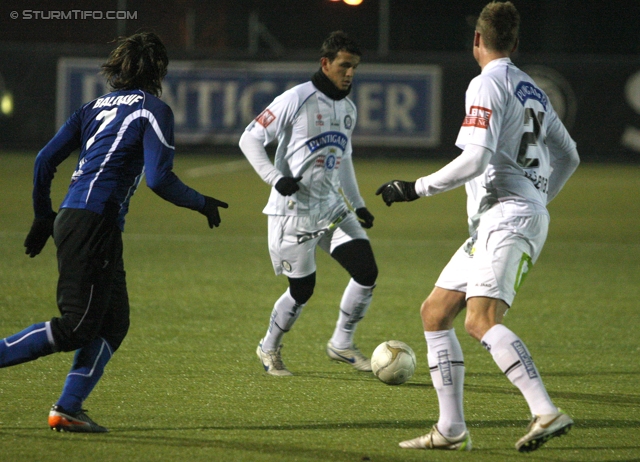 Sturm - WAC
Oesterreichische Fussball Bundesliga, Testspiel, SK Sturm Graz - WAC/St. Andrae, Trainingszentrum Messendorf, 18.1.2012. 

Foto zeigt Dario Baldauf (WAC), Haris Bukva (Sturm) und Roman Kienast (Sturm)
