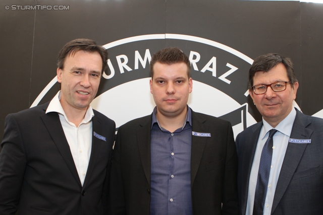 Pressekonferenz Sturm Graz
Oesterreichische Fussball Bundesliga, SK Sturm Graz Pressekonferenz, Capital Bank Graz, 15.02.2012. 

Foto zeigt Christian Jauk (Praesident Sturm), Christopher Houben (wirtschaftl. Geschaeftsfuehrer Sturm) und Ernst Wustinger (Vorstand Sturm) 
