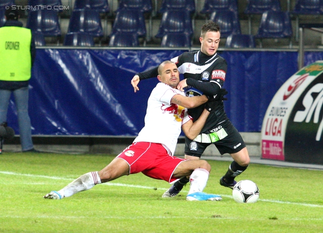 Salzburg - Sturm Graz
Oesterreichische Fussball Bundesliga, 21. Runde,  RB Salzburg - SK Sturm Graz, Stadion Wals-Siezenheim, 19.02.2012. 

Foto zeigt Leonardo Vitor Santiago (Salzburg) und Christian Klem (Sturm)
Schlüsselwörter: zweikampf