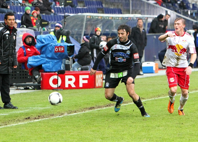 Salzburg - Sturm Graz
Oesterreichische Fussball Bundesliga, 21. Runde,  RB Salzburg - SK Sturm Graz, Stadion Wals-Siezenheim, 19.02.2012. 

Foto zeigt Ricardo Muniz (Cheftrainer Salzburg), Joachim Standfest (Sturm) und Georg Teigl (Salzburg)
