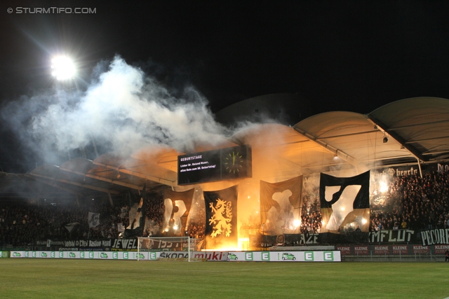 Sturm Graz - Rapid
Oesterreichische Fussball Bundesliga, 22. Runde, SK Sturm Graz - SK Rapid Wien, Stadion Liebenau Graz, 25.02.2012. 

Foto zeigt Fans von Sturm mit einer Choreografie
Schlüsselwörter: pyrotechnik