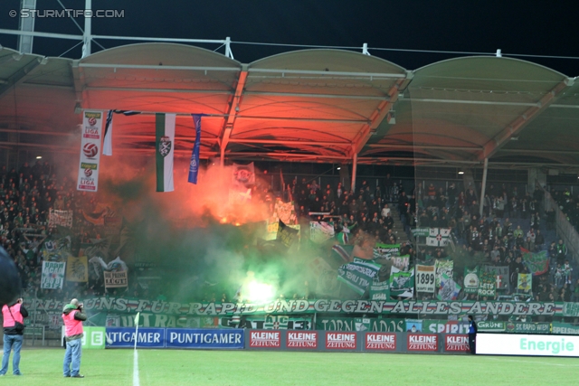 Sturm Graz - Rapid
Oesterreichische Fussball Bundesliga, 22. Runde, SK Sturm Graz - SK Rapid Wien, Stadion Liebenau Graz, 25.02.2012. 

Foto zeigt Fans von Rapid
Schlüsselwörter: pyrotechnik