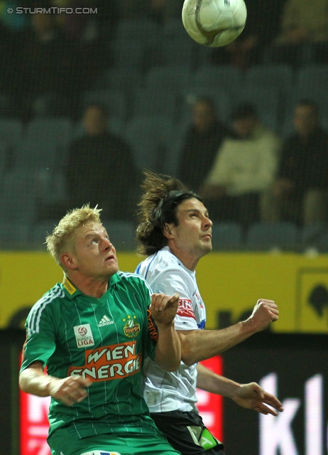 Sturm Graz - Rapid
Oesterreichische Fussball Bundesliga, 22. Runde, SK Sturm Graz - SK Rapid Wien, Stadion Liebenau Graz, 25.02.2012. 

Foto zeigt Thomas Prager (Rapid) und Imre Szabics (Sturm)
