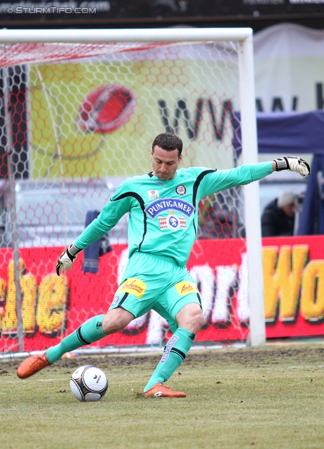 Kapfenberg - Sturm Graz
Oesterreichische Fussball Bundesliga, 23. Runde, Kapfenberger SV - SK Sturm Graz, Franz-Fekete-Stadion Kapfenberg, 04.03.2012. 

Foto zeigt Silvije Cavlina (Sturm)
