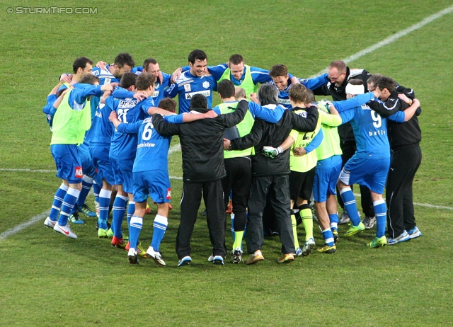Sturm Graz - Wr. Neustadt
Oesterreichische Fussball Bundesliga, 24. Runde, SK Sturm Graz - SC Wiener Neustadt, Stadion Liebenau Graz, 10.3.2012. 

Foto zeigt Mannschaft von Wr. Neustadt
