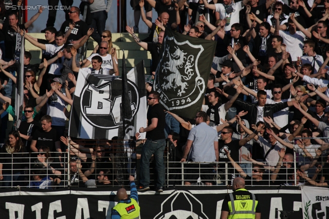 Admira - Sturm Graz
Oesterreichische Fussball Bundesliga, 25. Runde, FC Admira - SK Sturm Graz, Stadion Suedstadt Maria Enzersdorf, 18.3.2012. 

Foto zeigt Fans von Sturm
