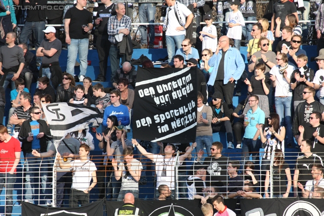 Admira - Sturm Graz
Oesterreichische Fussball Bundesliga, 25. Runde, FC Admira - SK Sturm Graz, Stadion Suedstadt Maria Enzersdorf, 18.3.2012. 

Foto zeigt Fans von Sturm
