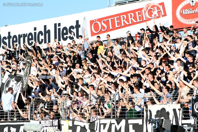 Admira - Sturm Graz
Oesterreichische Fussball Bundesliga, 25. Runde, FC Admira - SK Sturm Graz, Stadion Suedstadt Maria Enzersdorf, 18.3.2012. 

Foto zeigt Fans von Sturm
