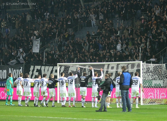 Sturm Graz - Innsbruck
Oesterreichische Fussball Bundesliga, 26. Runde,  SK Sturm Graz - FC Wacker Innsbruck, Stadion Liebenau Graz, 21.03.2012. 

Foto zeigt die Mannschaft von Sturm
Schlüsselwörter: jubel