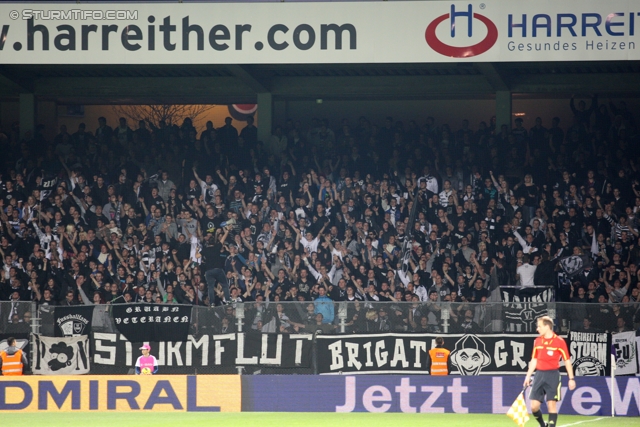 Austria Wien - Sturm Graz
Oesterreichische Fussball Bundesliga, 27. Runde,  FK Austira Wien - SK Sturm Graz, Franz-Horr-Stadion Wien, 24.03.2012. 

Foto zeigt Fans von Sturm
