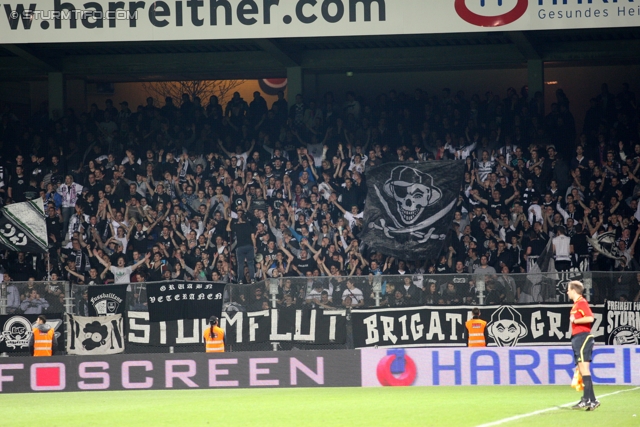 Austria Wien - Sturm Graz
Oesterreichische Fussball Bundesliga, 27. Runde,  FK Austira Wien - SK Sturm Graz, Franz-Horr-Stadion Wien, 24.03.2012. 

Foto zeigt Fans von Sturm
